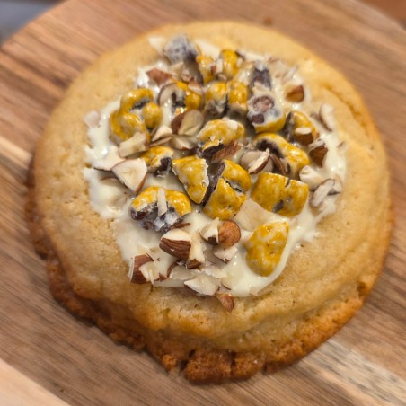 Le White Crunchy Cookie